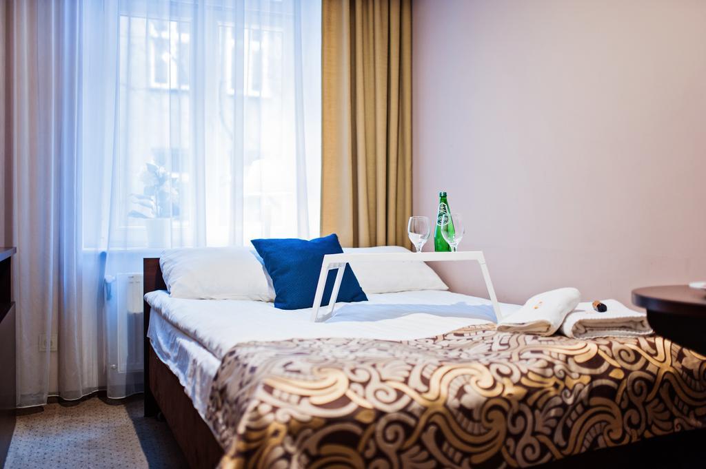Ttrooms بوزنان المظهر الخارجي الصورة