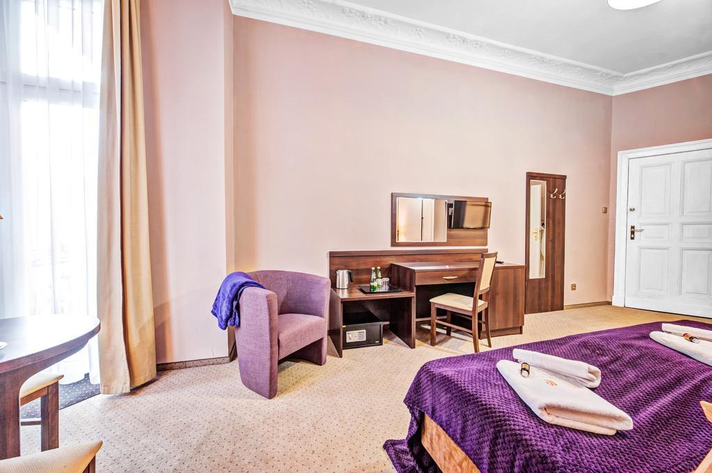 Ttrooms بوزنان المظهر الخارجي الصورة